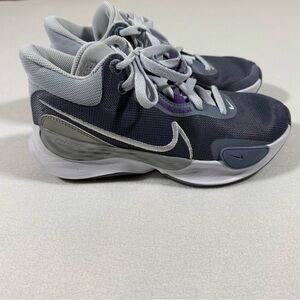Nike Women’s Renew Elevate 3 Basketball Shoes size 5.5
